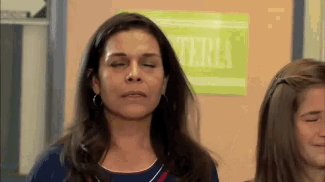 82c413aeee2199369283699fde0f0561d2f48cf3195815fe4a5d428796a109a8.gif